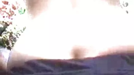 Vanessa yêu sinh viên thủ dâm để thổi