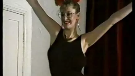 Giờ là lượt của gái xinh áo dài thủ dâm tôi