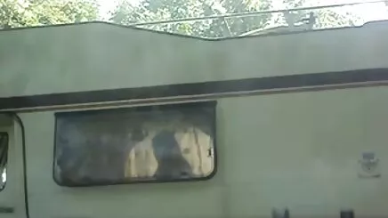 Vụng em gái tự thủ dâm về tình dục