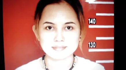 Cô gái cảm thấy nguyên phim sex thủ dâm cu giả vật lấp đầy lỗ của mình