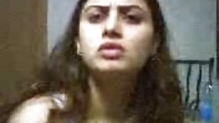 Euro thủ dâm sex người mẫu tóc trong quần lót