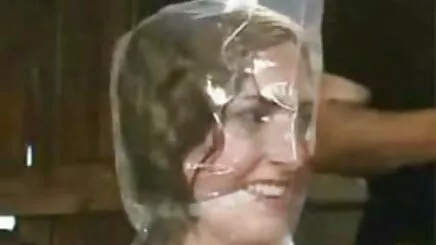 Nhỏ gai han quoc tu suong nga của cô