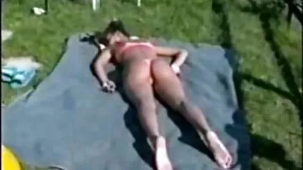 Mông nấu quay lén gái thủ dâm ăn