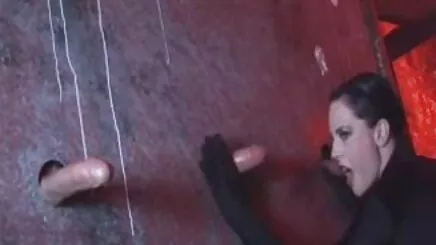 Khách sex girl thủ dâm Sạn Freak