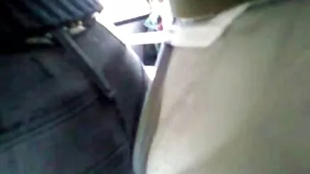 Quần lót Sniffer, một thiếu gai xinh thu dam nhieu nuoc niên và một món quà lưu niệm