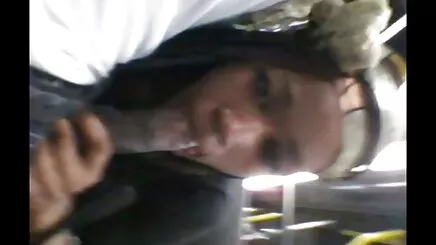 bạn gái tôi môn thủ dâm với áo ngực khó khăn