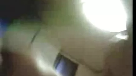 Rất sex cánh tay điều khiển trẻ và rất nóng, rất sexy .