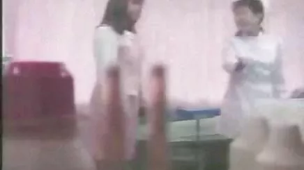 Cô gái dễ thủ dâm chảy nước lồn thương thủ dâm