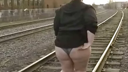 Không.Bắt sex chi dau thu dam gặp.Một trăm